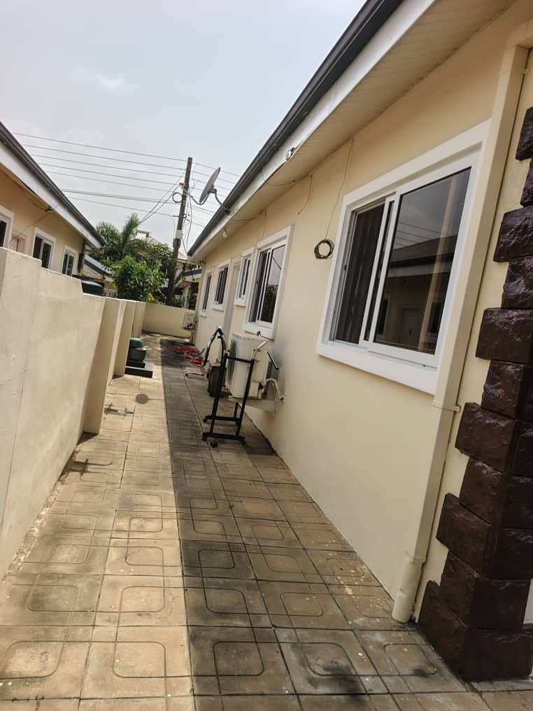 3 Bedroom House In Oyarifa