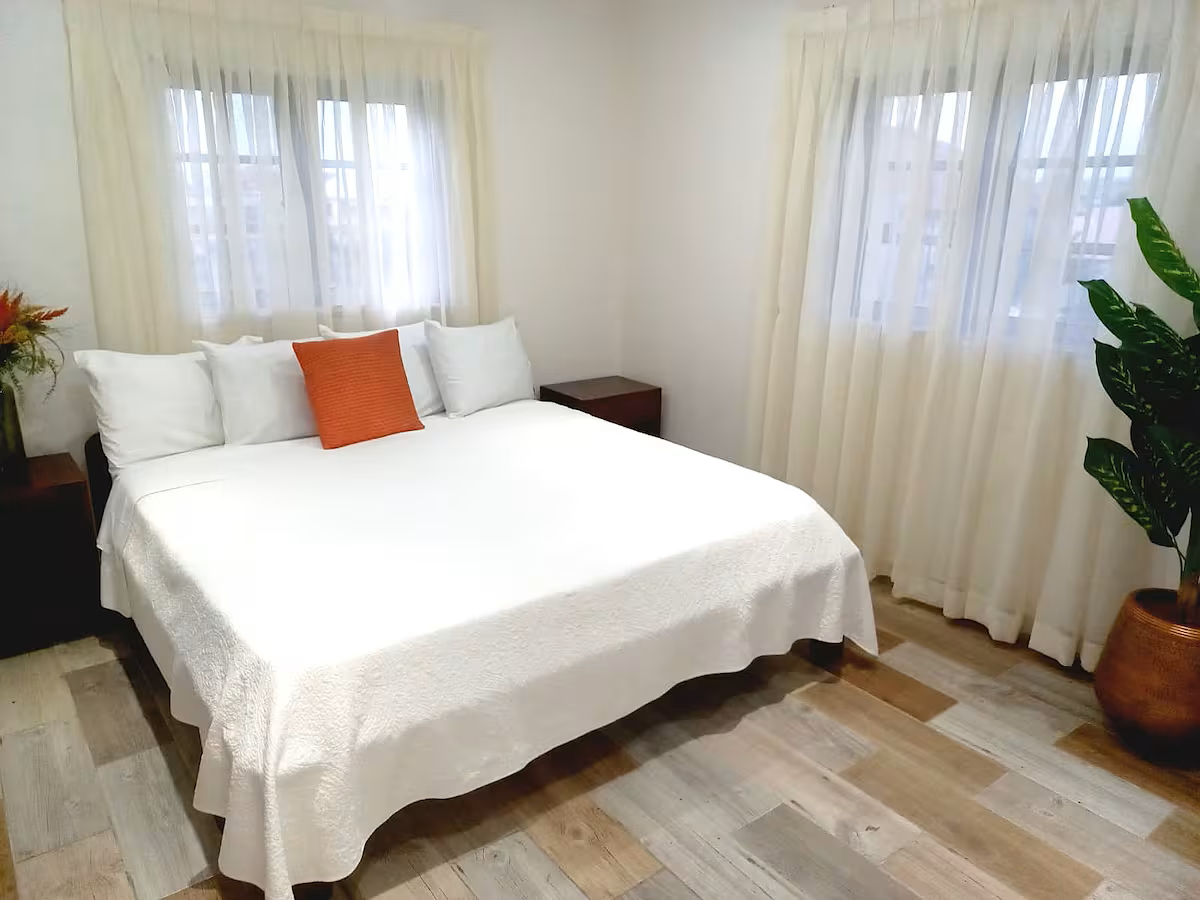 4 Bedroom House In West Trasacco