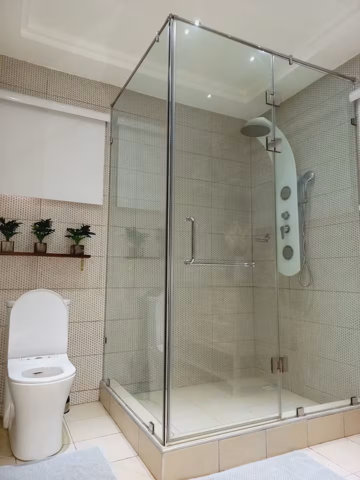 4 Bedroom House In West Trasacco