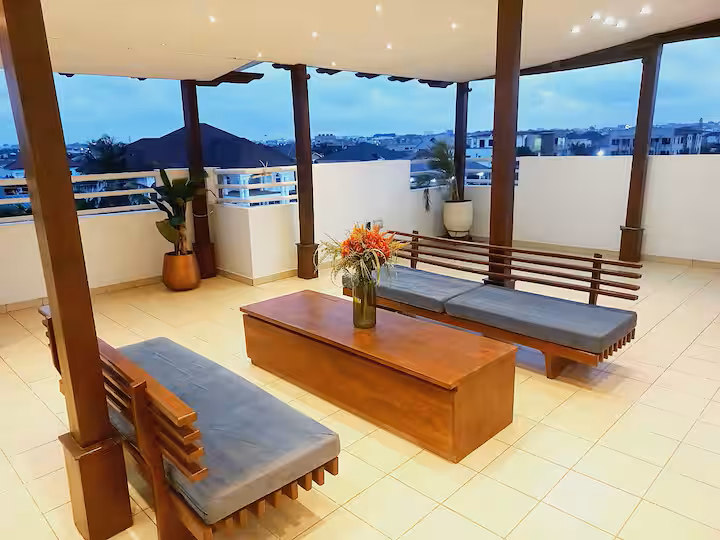 4 Bedroom House In West Trasacco