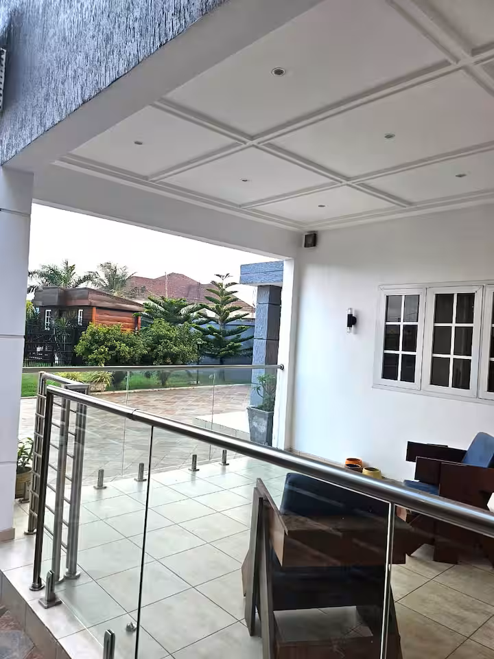 4 Bedroom House In West Trasacco