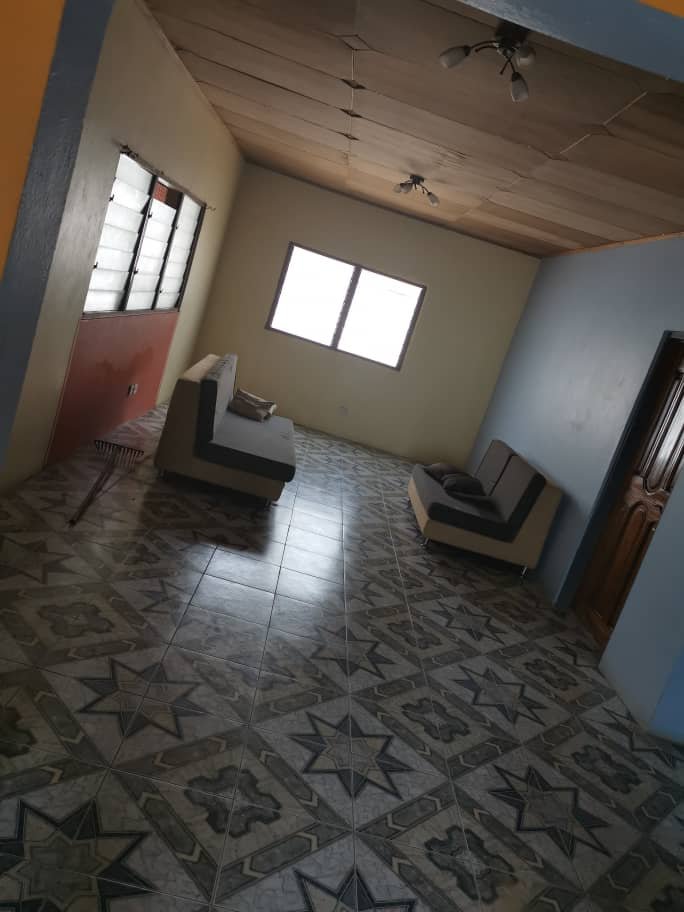 4 Bedroom House Near The Beach In Prampram