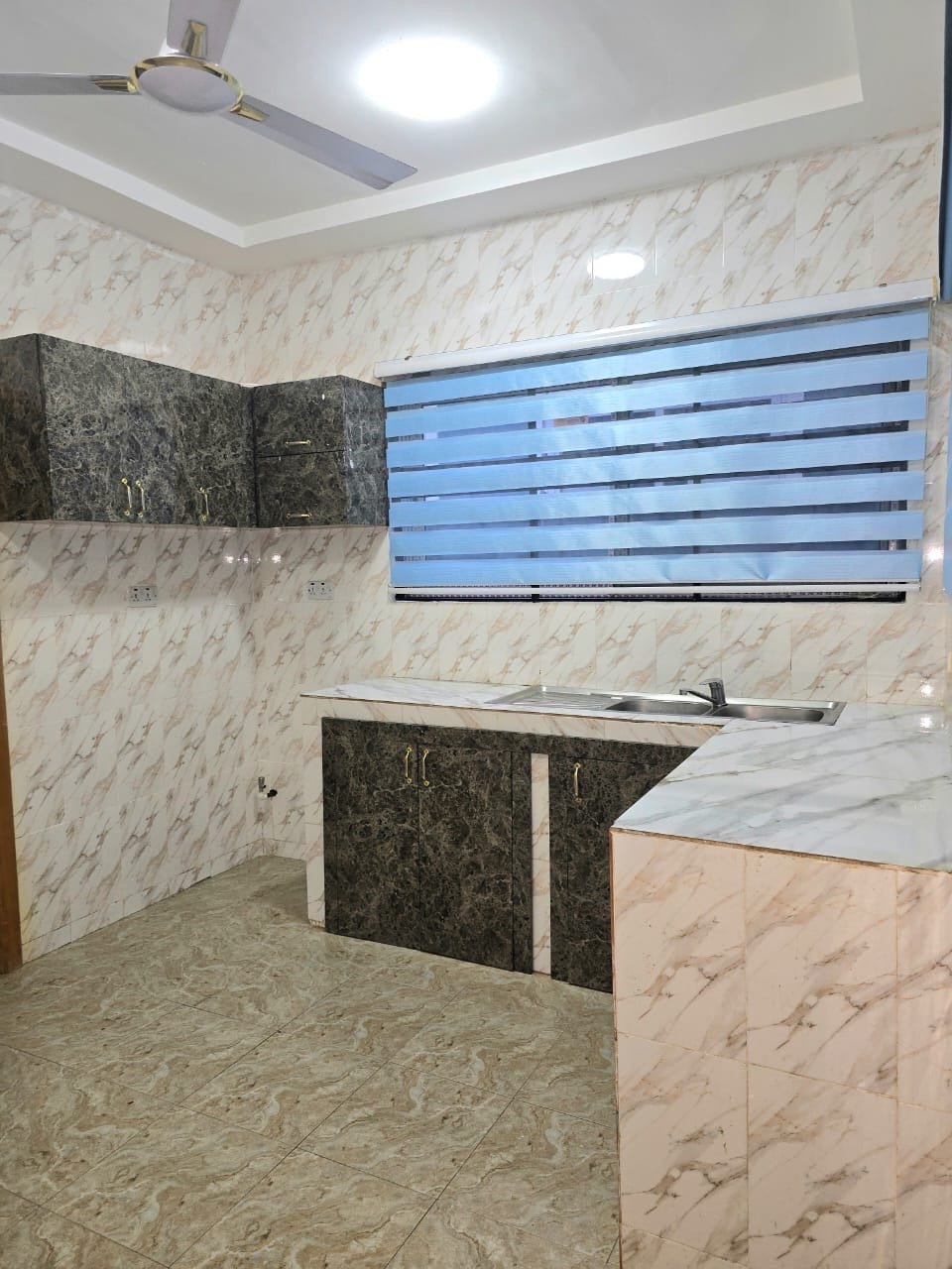 5 Bedroom House In Amasaman