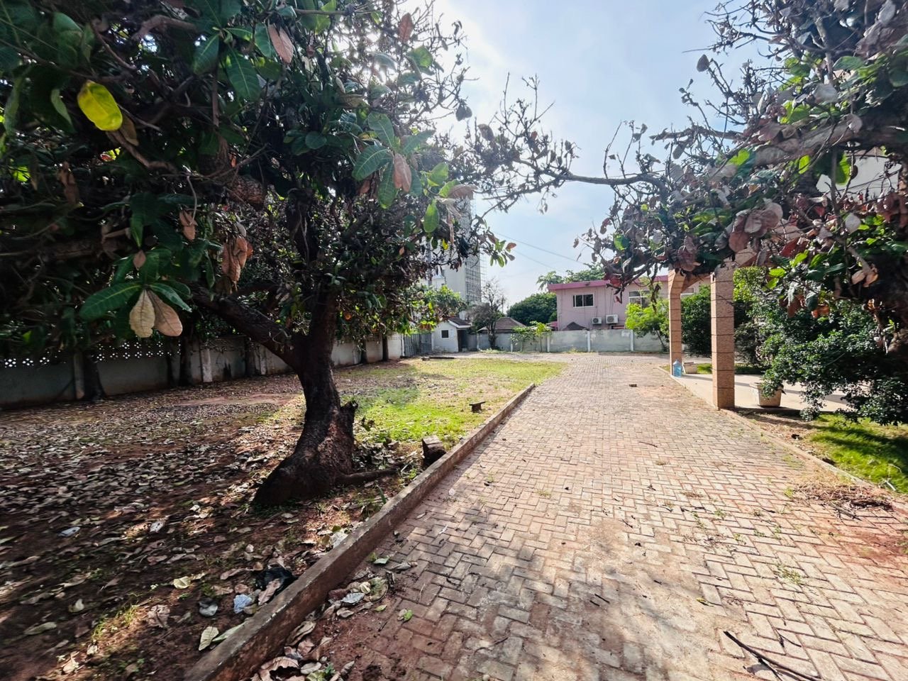 Airport Residential Land Joint Venture Opportunity – 0.43 Acre Prime Land in Airport Residential, Accra