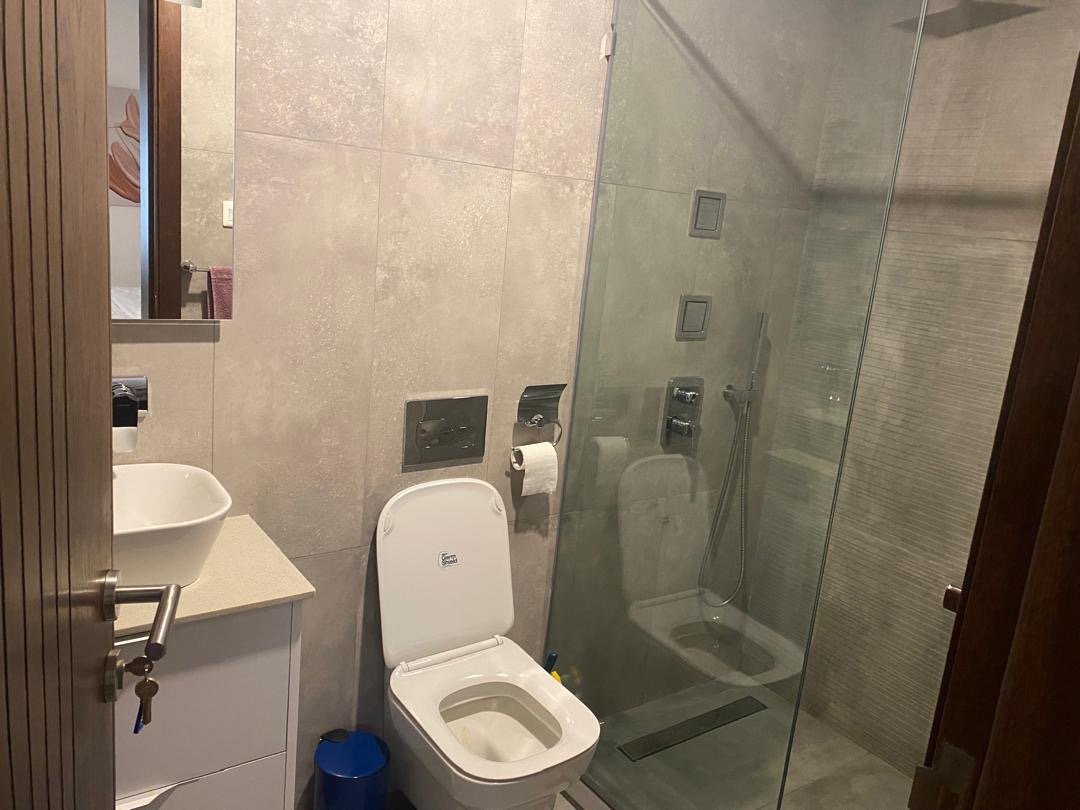 Executive 2 Bedroom Residence with Premium Amenities- North Ridge