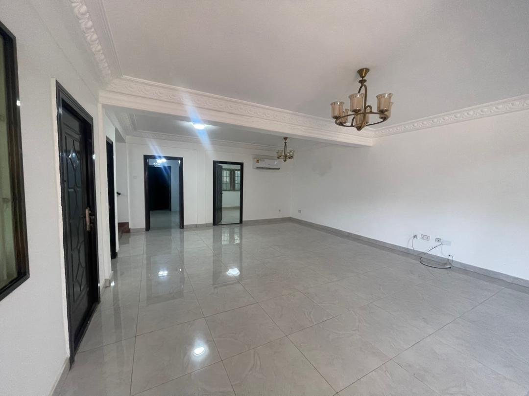 Executive 4 Bedroom Townhouse in Cantonments