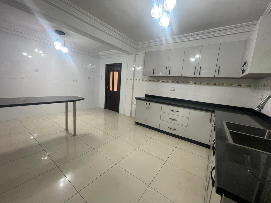 Executive 4 Bedroom Townhouse in Cantonments