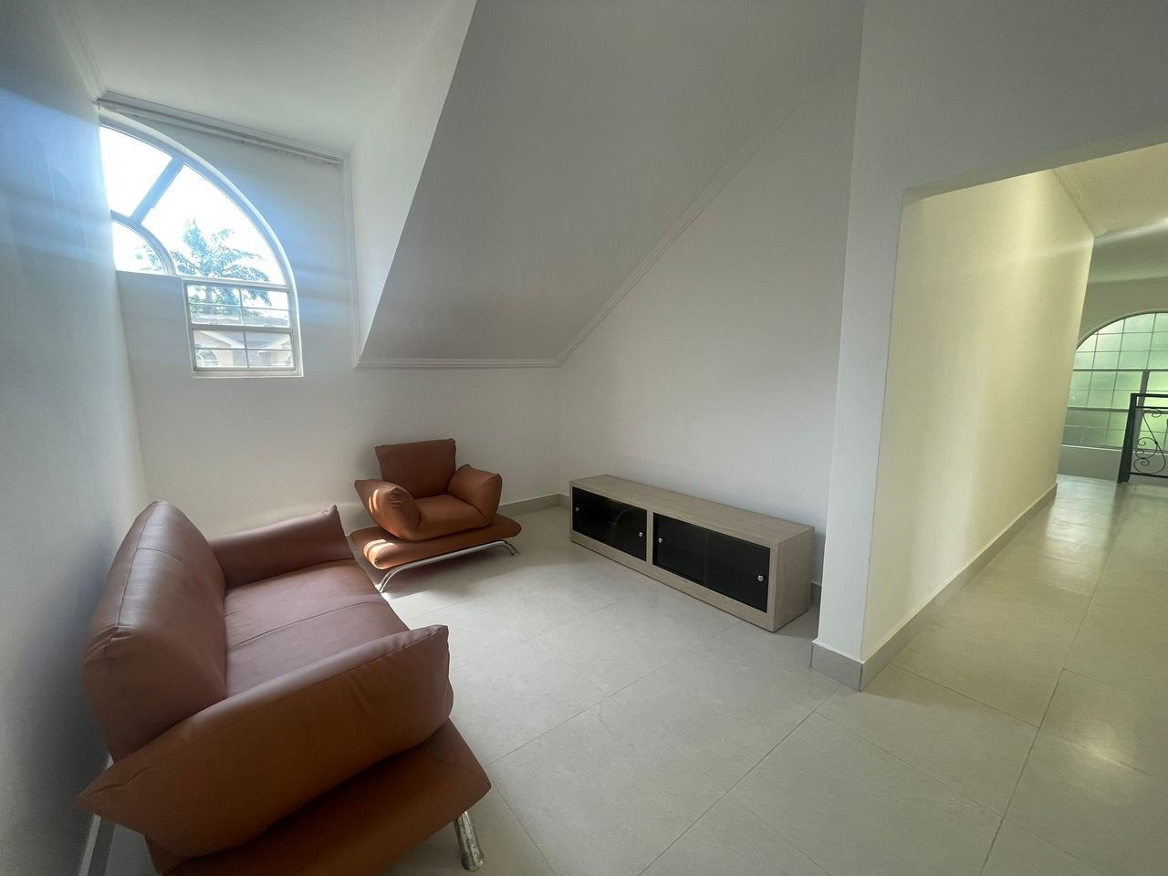 Executive 4 Bedroom Townhouse in Cantonments