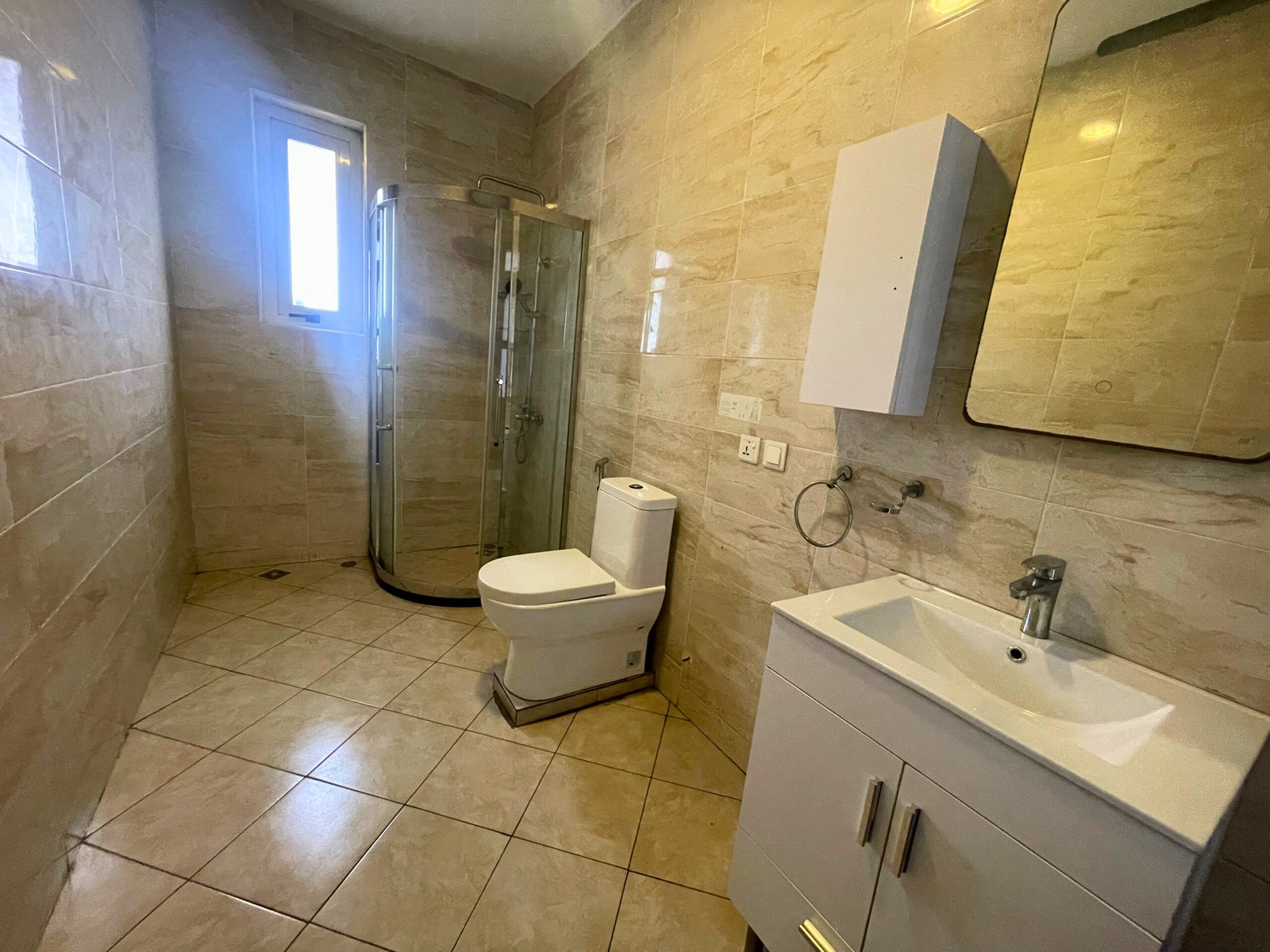 Executive Commercial Space in Adjiringanor East Legon