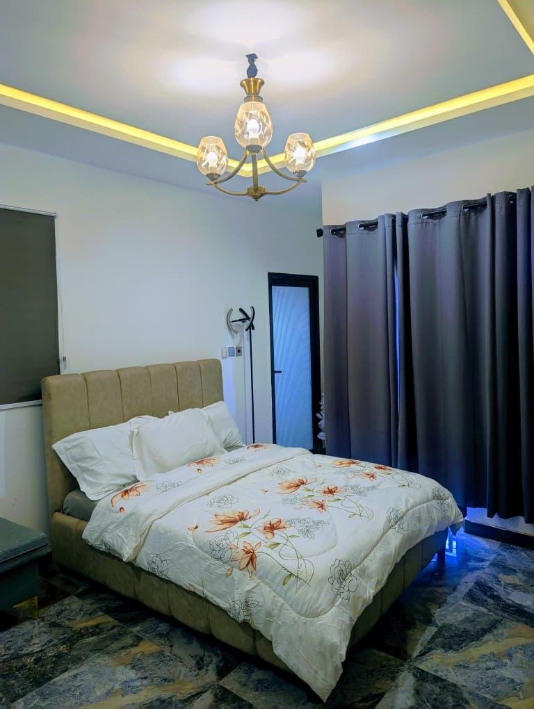 Executive Furnished Studio Apartment In Lakeside