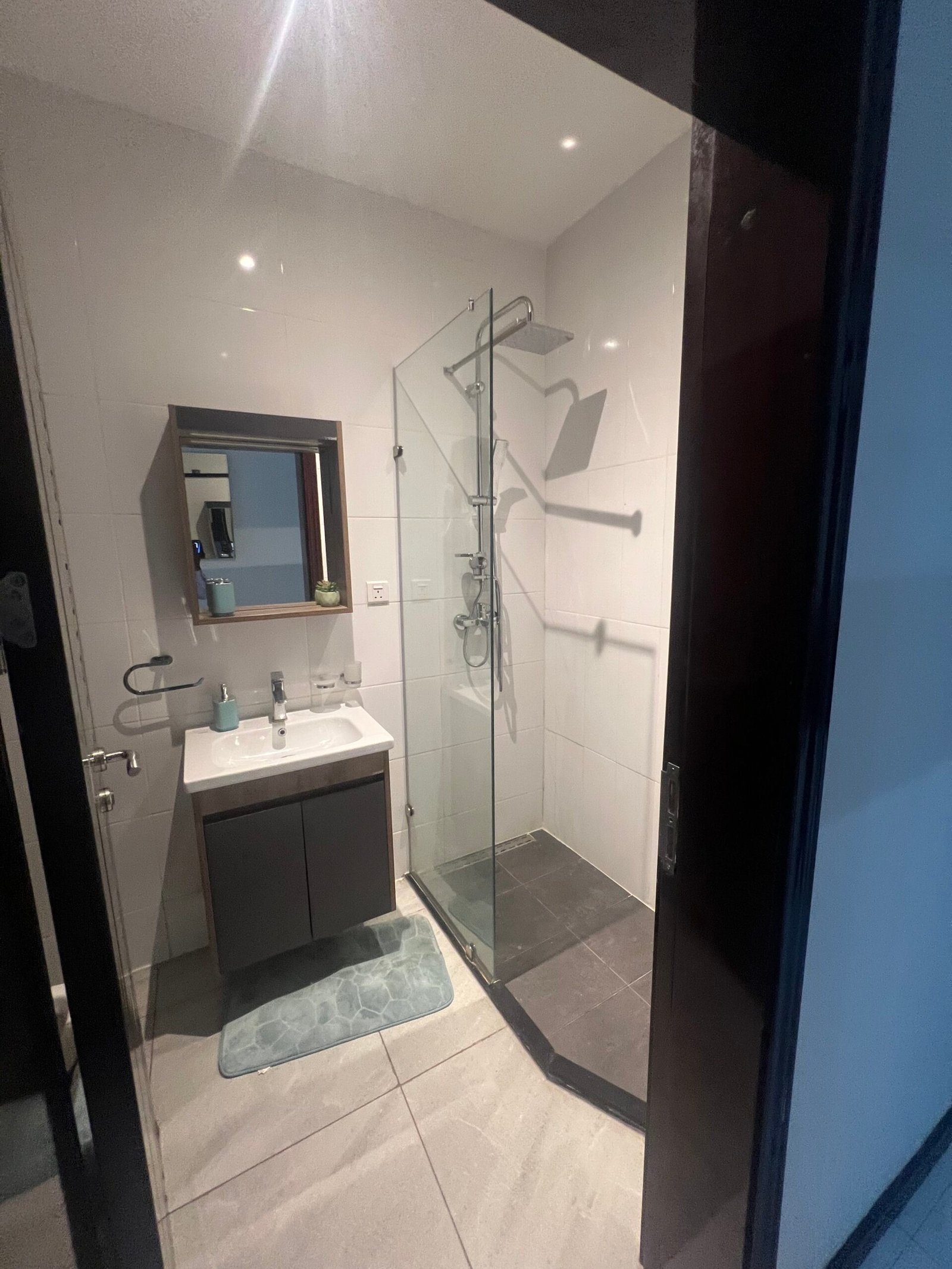 Fully Furnished 2 Bedroom Apartment In Cantonments