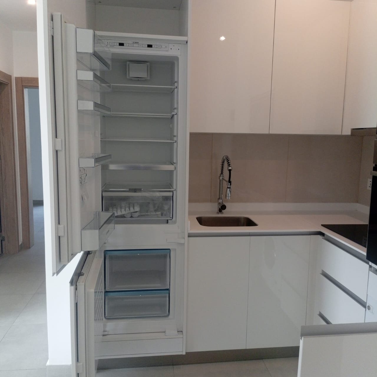 Luxury 1 Bedroom Apartment In Ridge