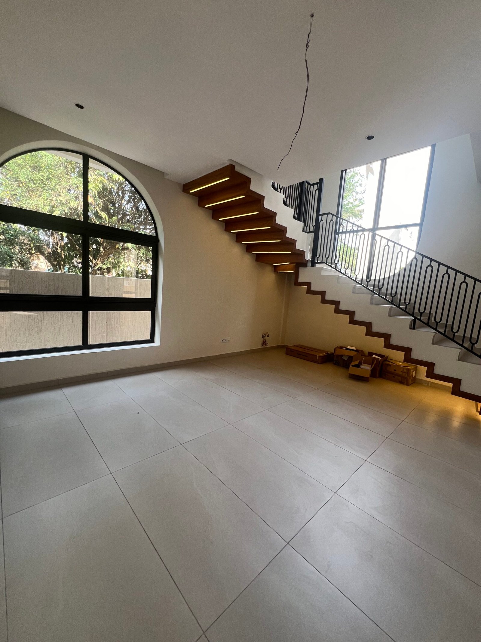 Luxury 4 Bedroom Townhome In East Legon