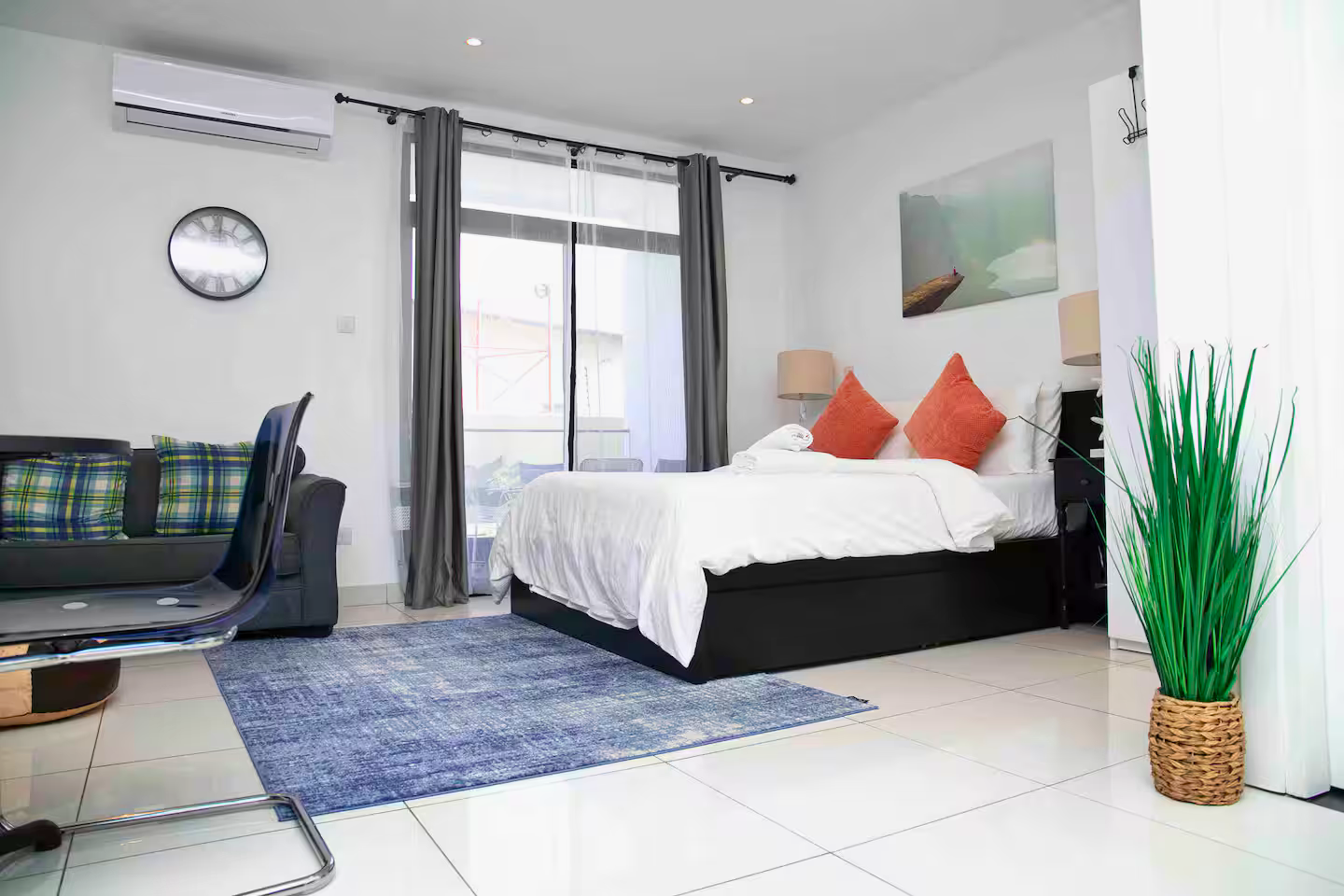 Modern Studio Apartment in Cantonments