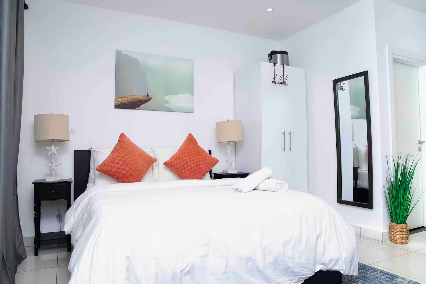 Modern Studio Apartment in Cantonments