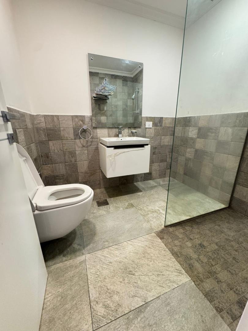 Prime 3 Bedroom Apartment In Labone