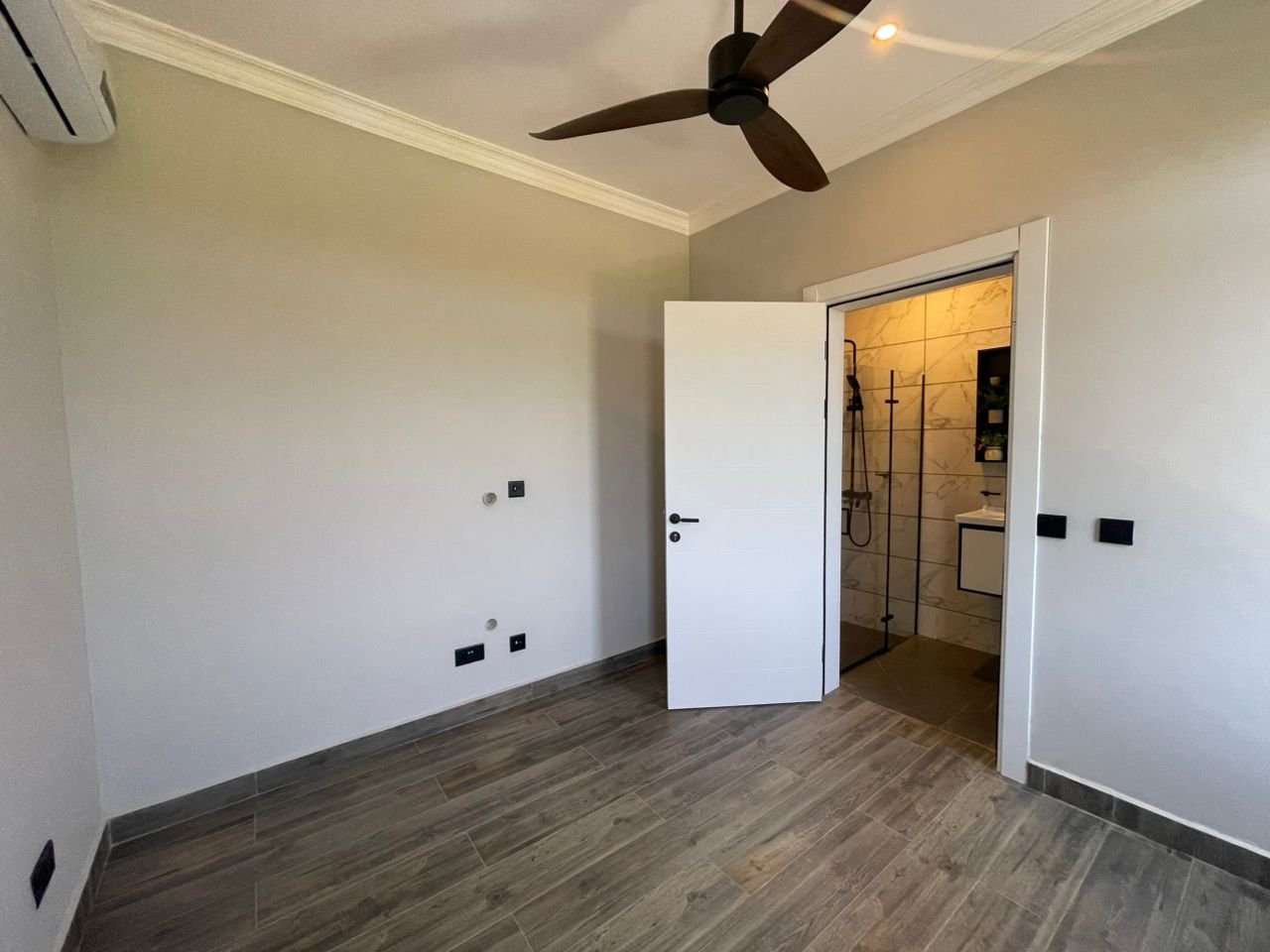 Prime 3 Bedroom Townhouse in Prampram