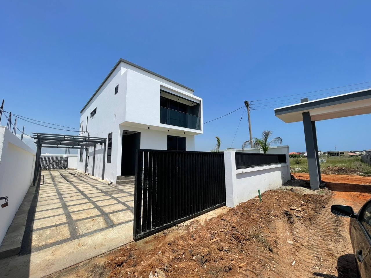 Prime 3 Bedroom Townhouse in Prampram