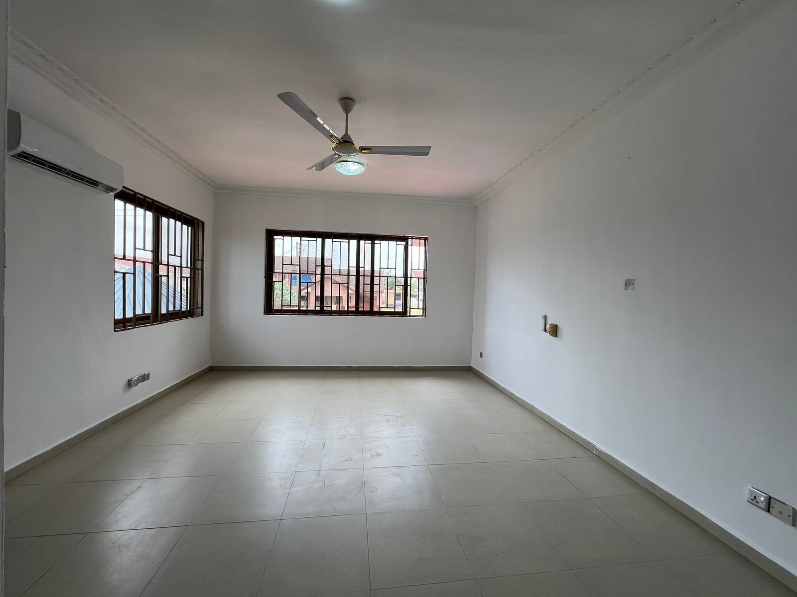 Prime 4 Bedroom House In Adjiringanor East Legon