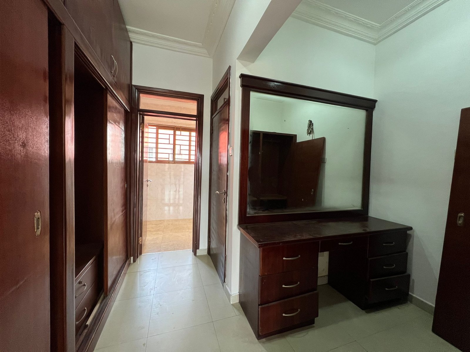 Prime 4 Bedroom House In Adjiringanor East Legon