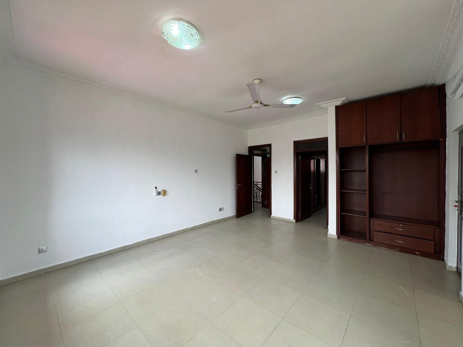 Prime 4 Bedroom House In Adjiringanor East Legon