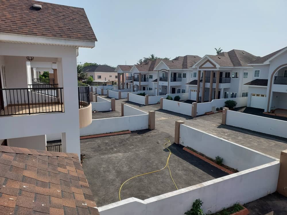 Prime 4 Bedroom Townhouse In Cantonments