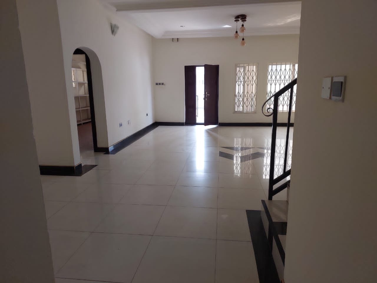 Prime 4 Bedroom Townhouse In Cantonments