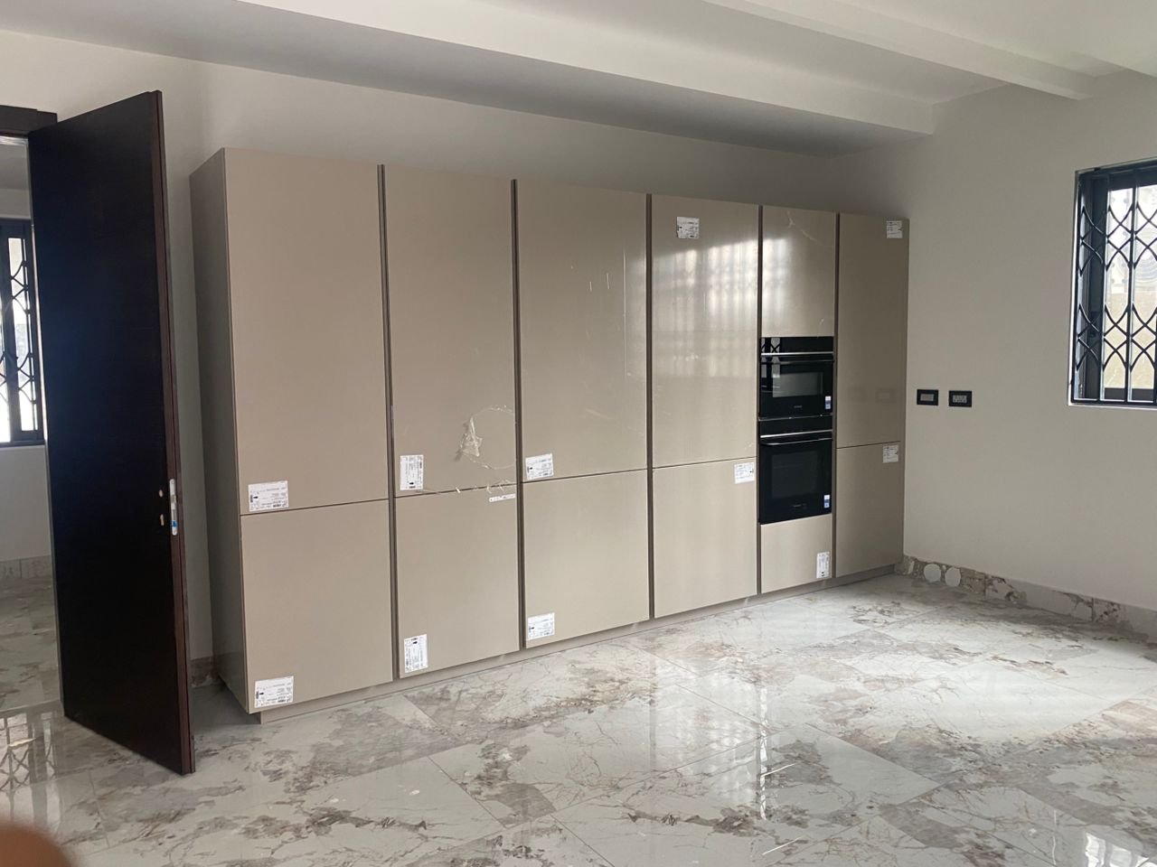 Upscale 4 Bedroom Townhouse in East Legon