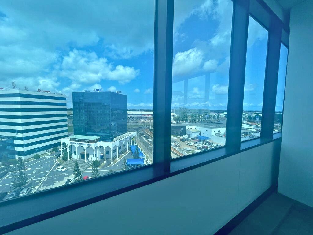 Upscale Commercial Space in Airport