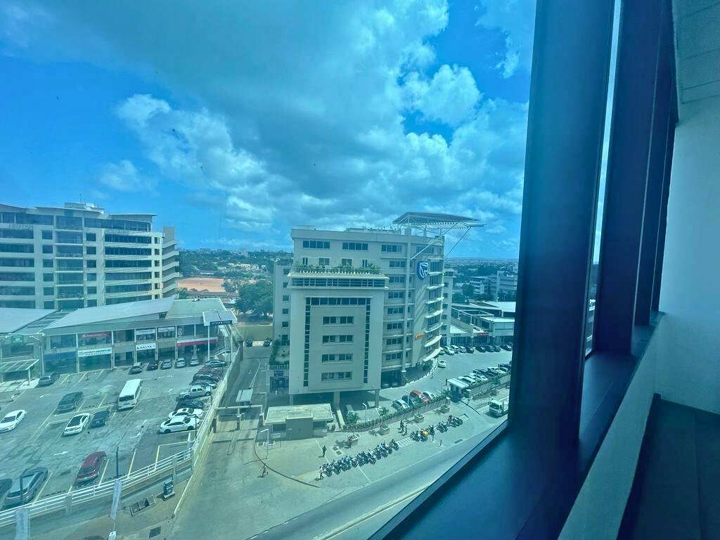 Upscale Commercial Space in Airport