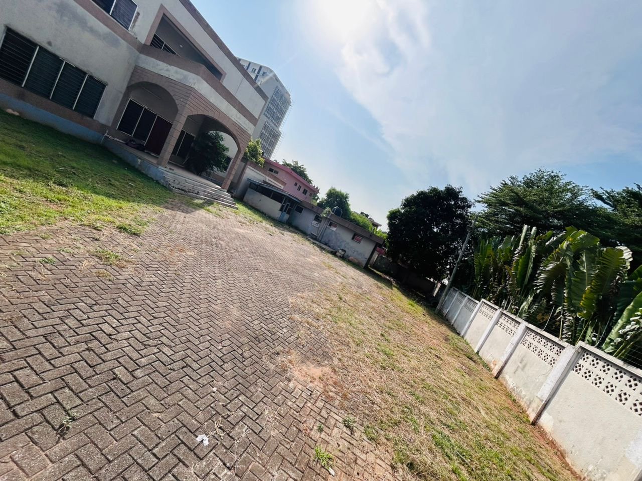 Airport Residential Land Joint Venture Opportunity – 0.43 Acre Prime Land in Airport Residential, Accra