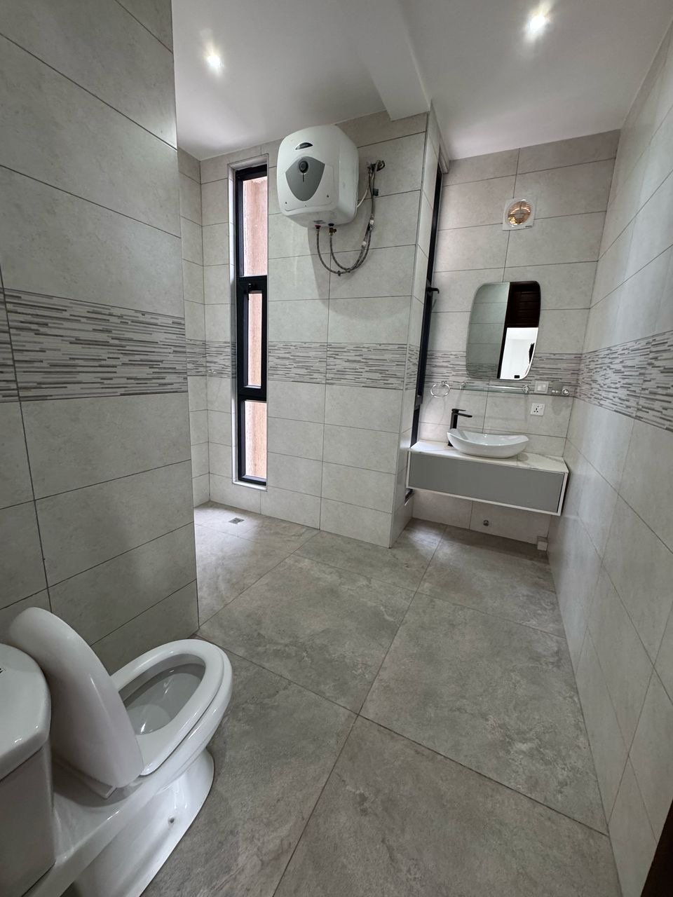 Executive 4 Bedroom Town House in Labone