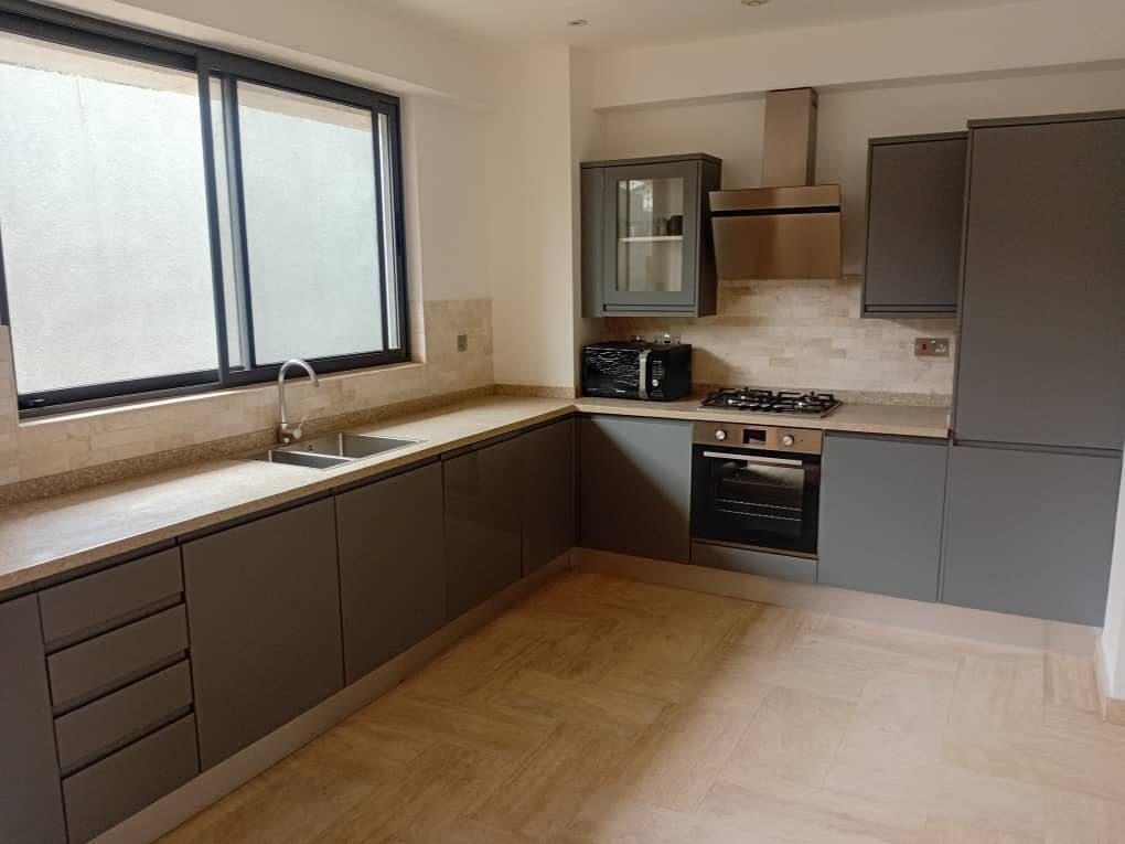 Executive 4 Bedroom Townhouse For Rent In Airport Residential Area