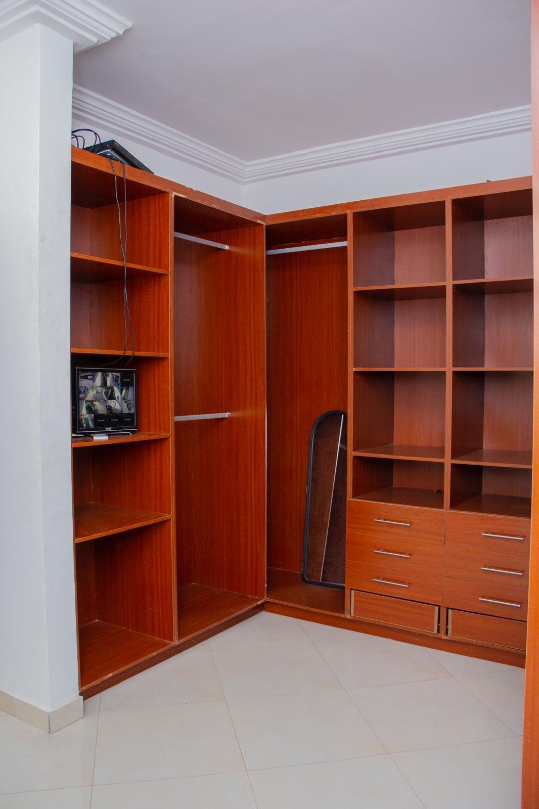 Furnished 4-Bedroom House with Solar & Security for Rent in Tema – $1,100