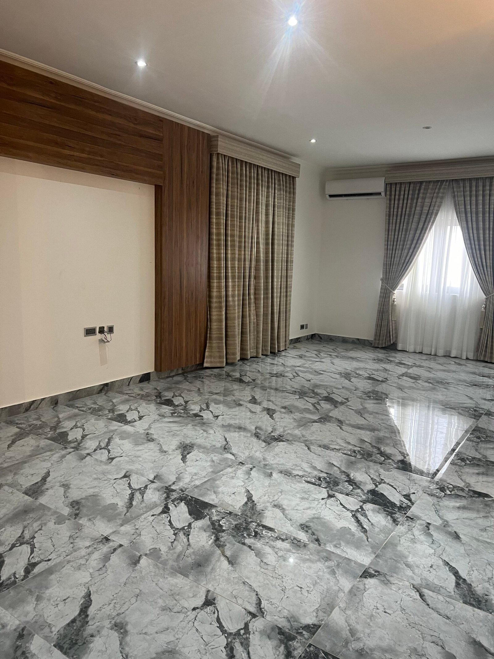 Luxurious 4 Bedroom Townhouse in East Legon For Rent