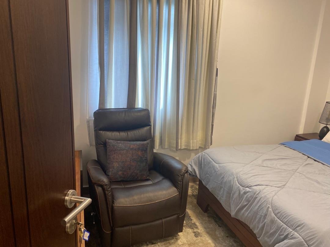 Executive 2 Bedroom Residence with Premium Amenities- North Ridge