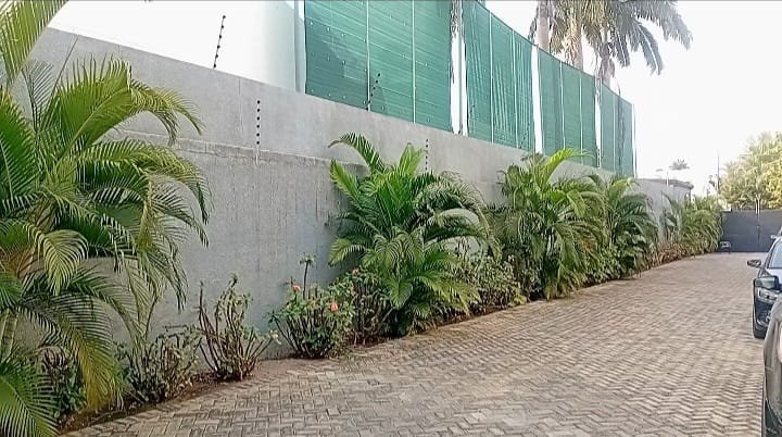 Executive 4 Bedroom Townhouse For Rent In Airport Residential Area