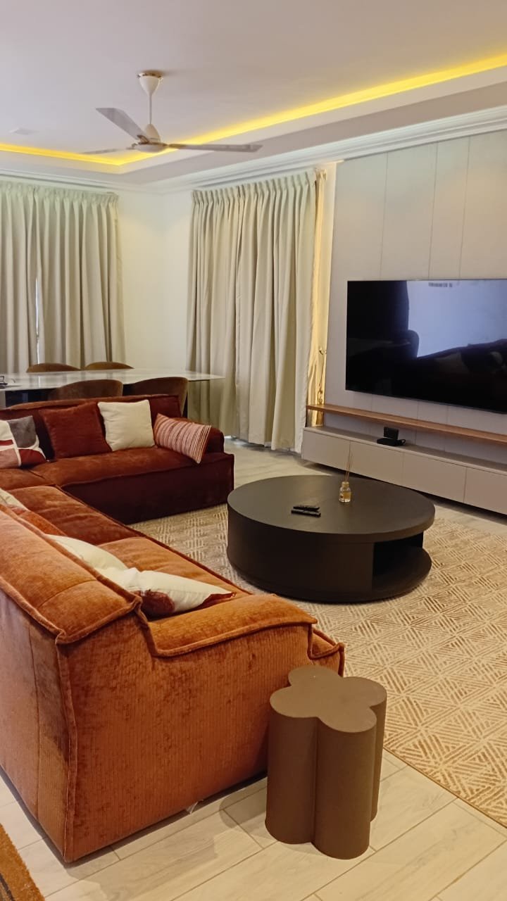 Luxury 4 Bedroom Townhouse for Rent in Accra, Ghana