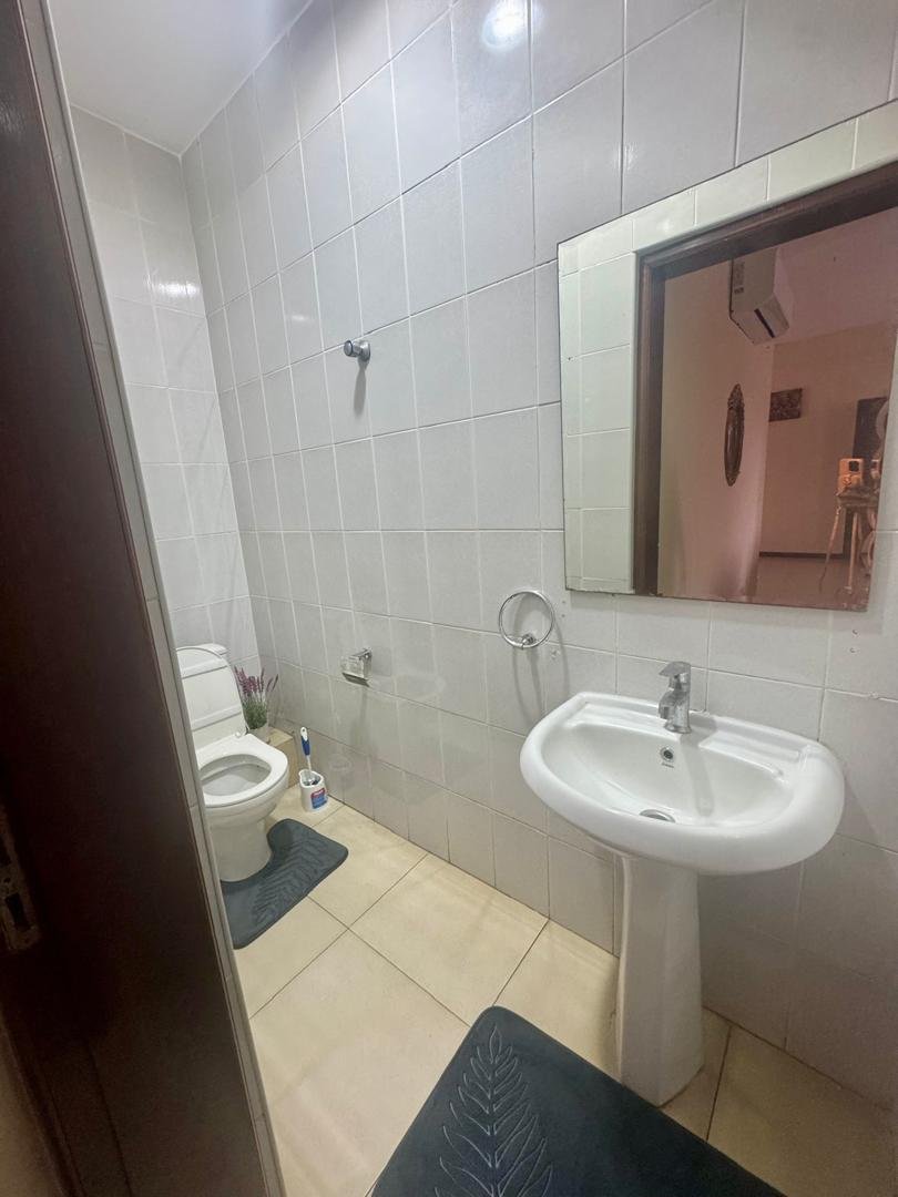Spacious three Bedroom Apartment for Lease in Roman Ridge
