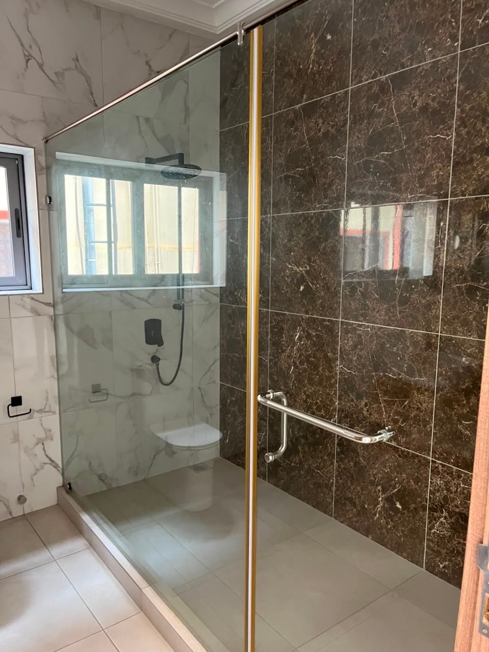 Elegant 4-Bedroom Luxury House for Sale with Swimming Pool in East Legon (American House)