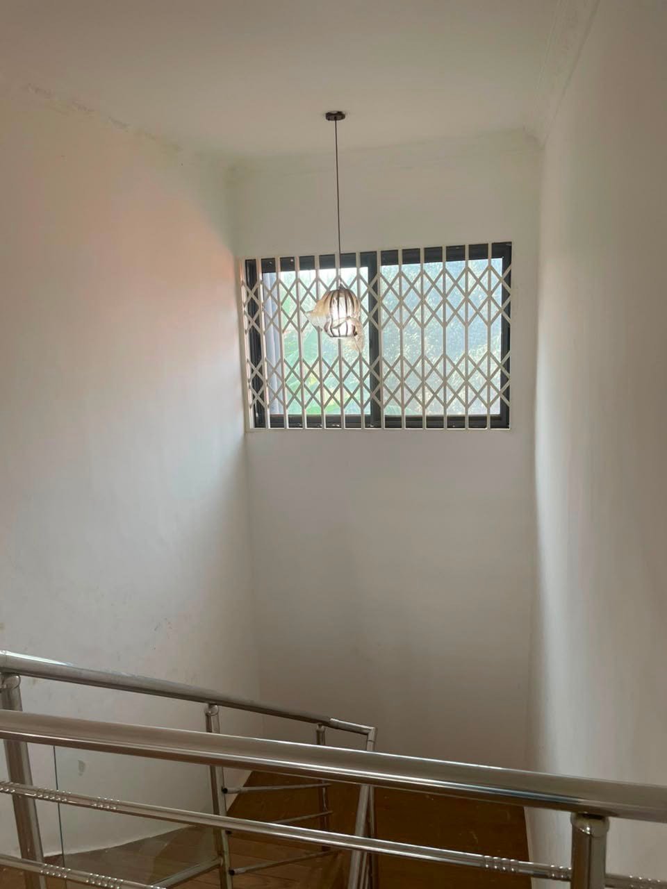 EXECUTIVE 4-BEDROOM HOUSE FOR SALE IN OYARIFA