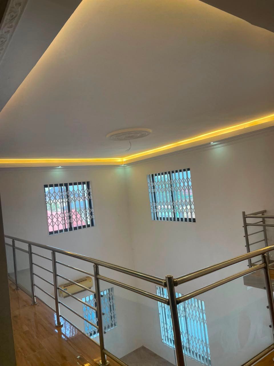 EXECUTIVE 4-BEDROOM HOUSE FOR SALE IN OYARIFA