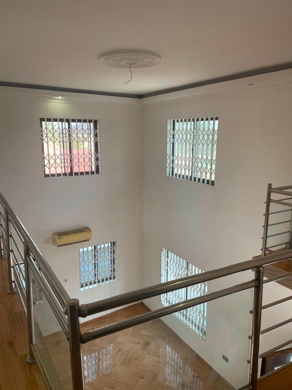 EXECUTIVE 4-BEDROOM HOUSE FOR SALE IN OYARIFA