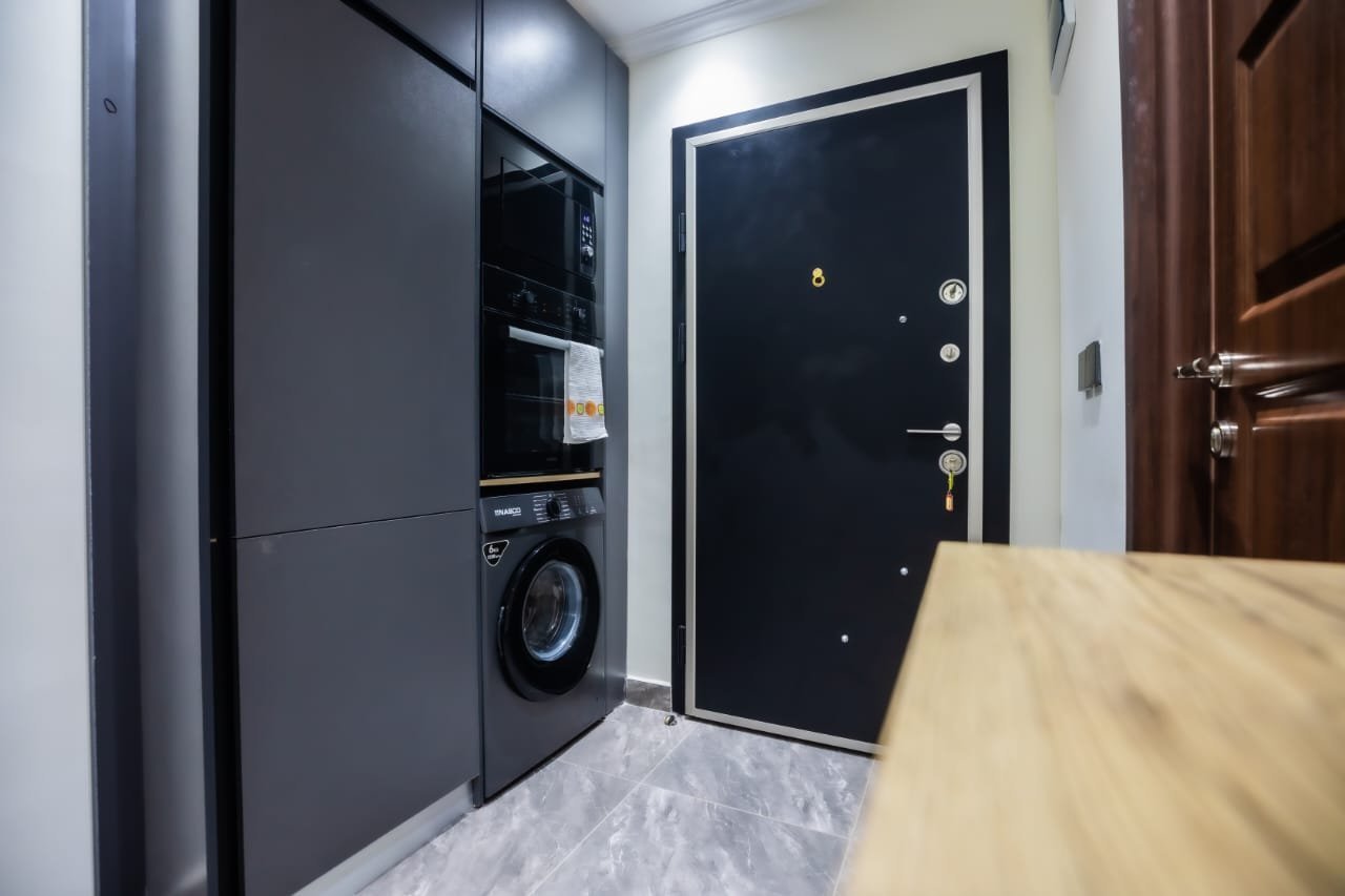 Executive Luxury 1-Bedroom Apartment for Rent in Accra | Rooftop Pool & Premium Amenities