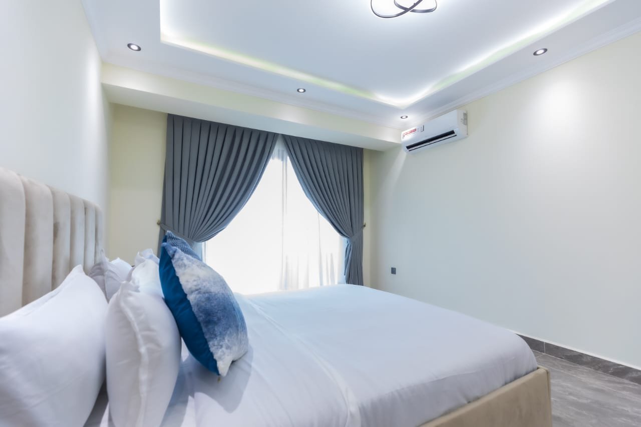 Executive Luxury 2 Bedroom Fully Furnished Apartment for Rent in Labone