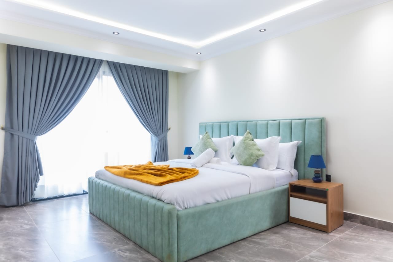 Executive Luxury 2 Bedroom Fully Furnished Apartment for Rent in Labone