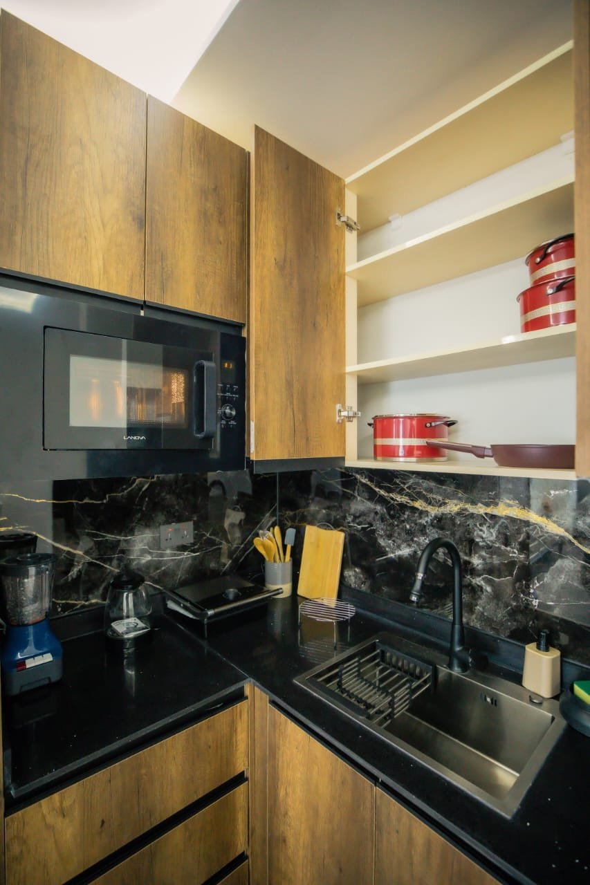 Executive Luxury 2 Bedroom Fully Furnished Apartment for Rent in Labone