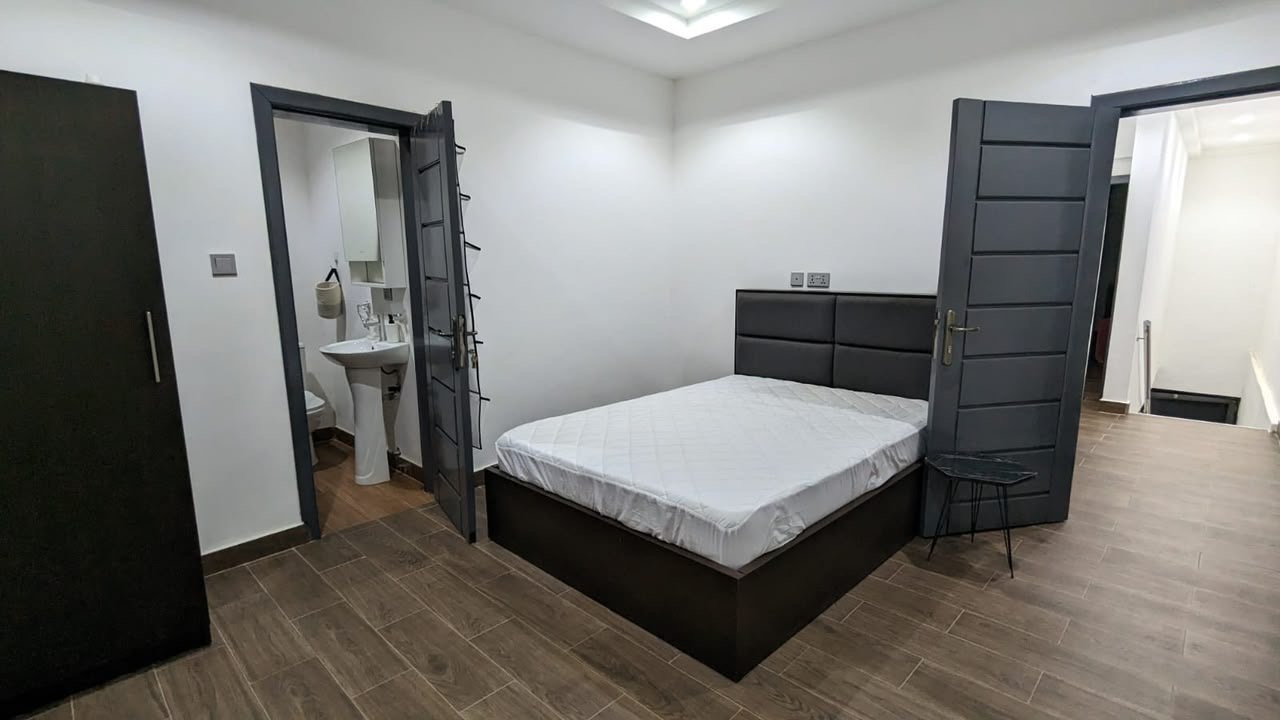 Modern 3-Bedroom townhouse for sale in Nanakrom, Adjiringanor