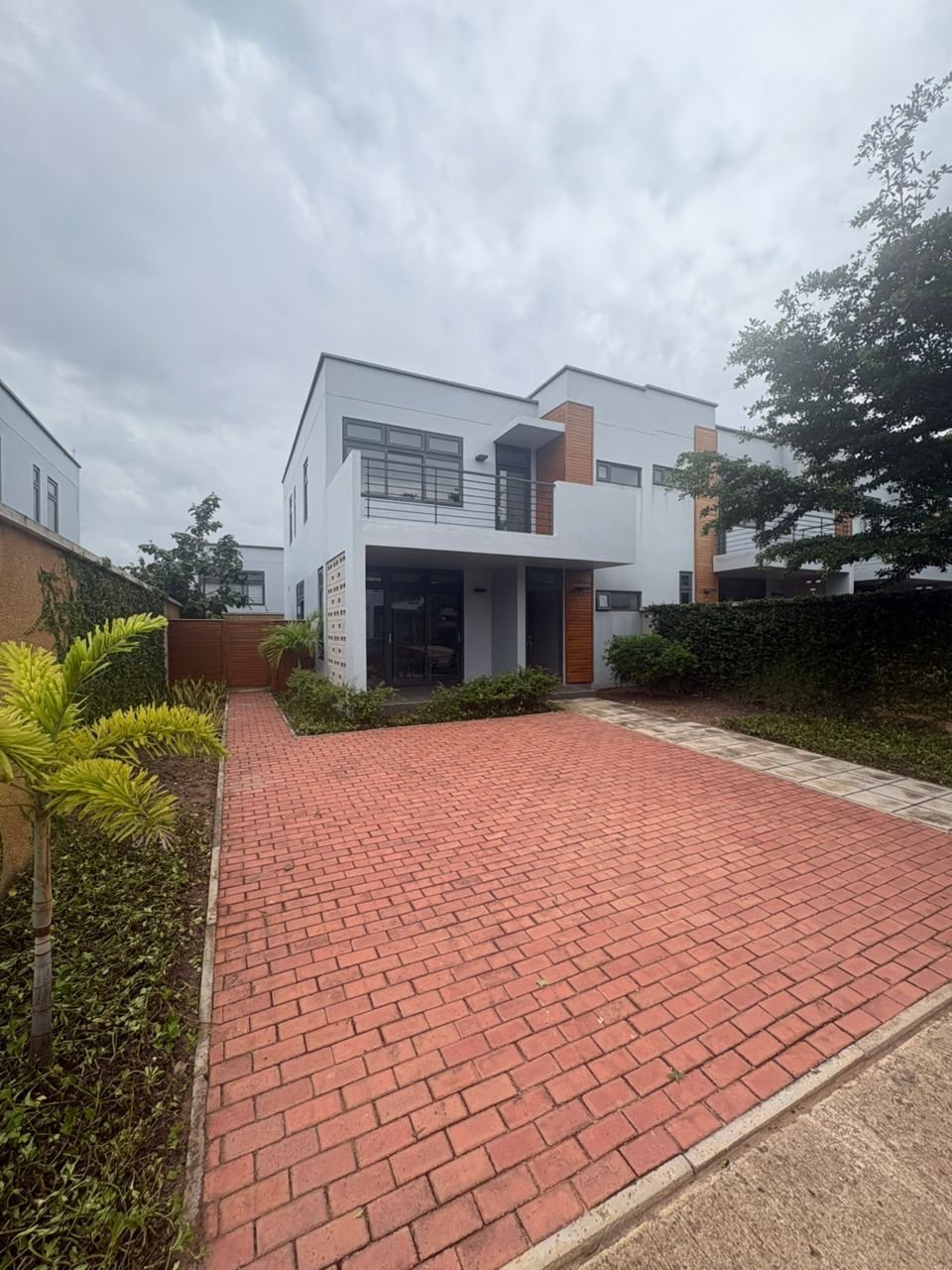 3 - Bedroom House for sale in Oyarifa