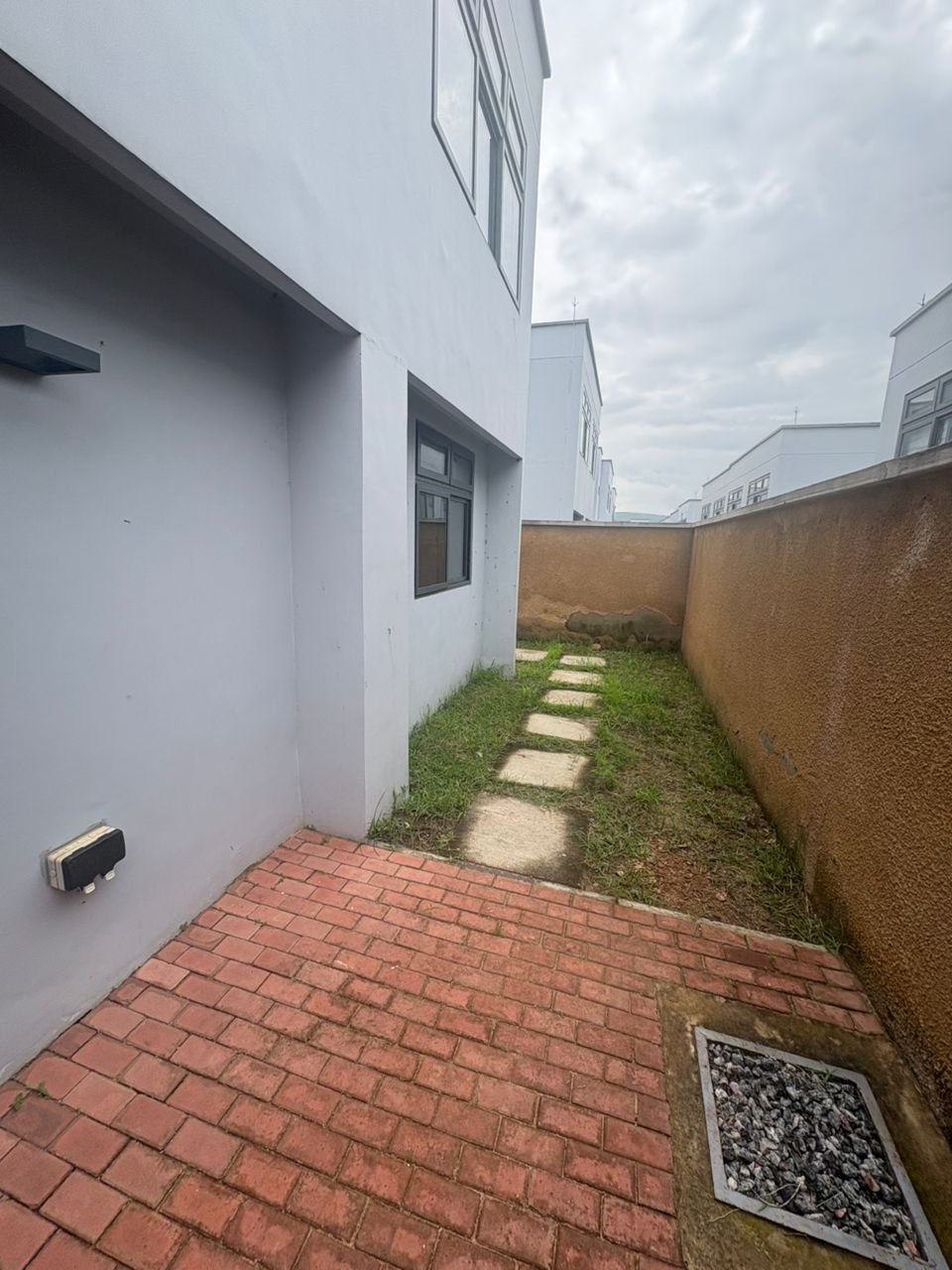 3 - Bedroom House for sale in Oyarifa